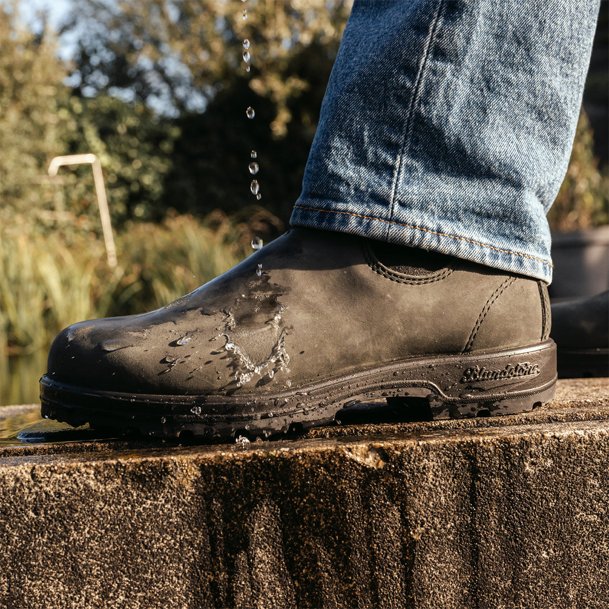#587 Classic boots