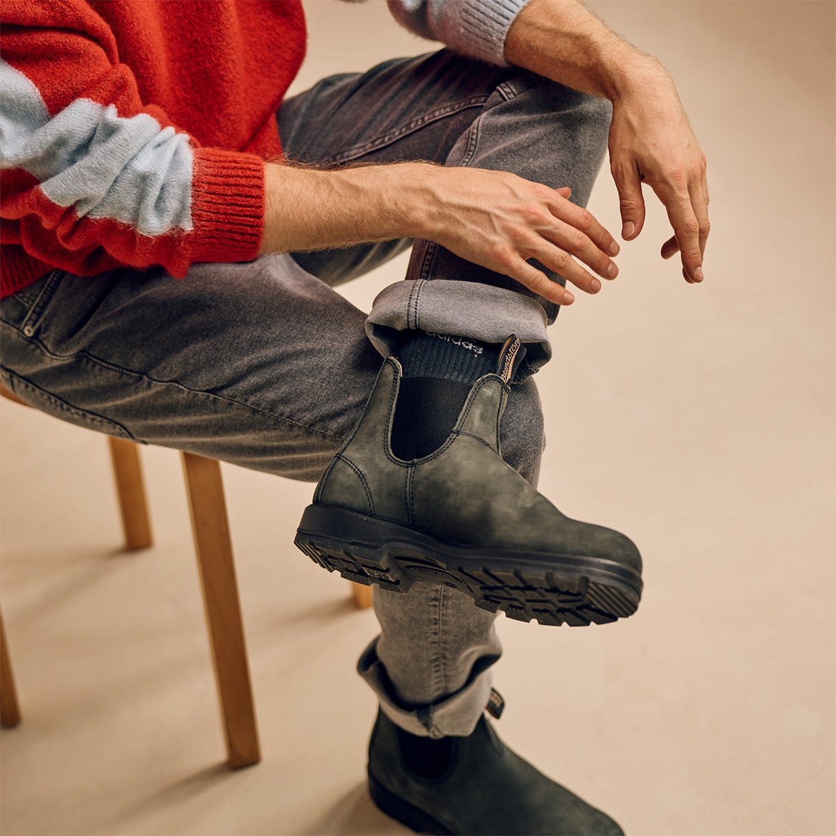 #587 Classic boots